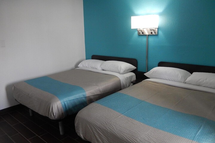 Motel 6 Portland TX