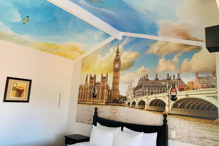 Room 19 of 36