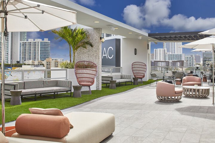 Sundeck 70 of 75