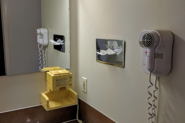 Room 10 of 23