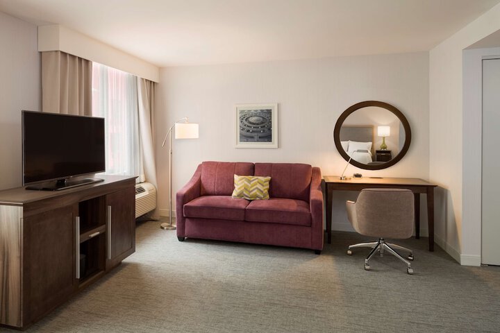 Room 34 of 42