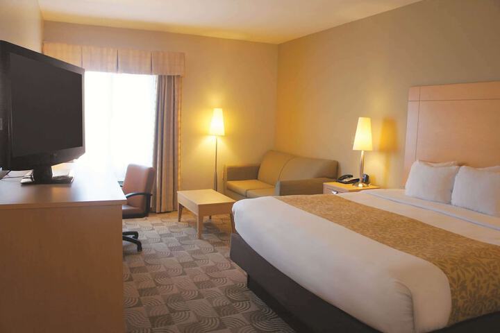 Room 35 of 42