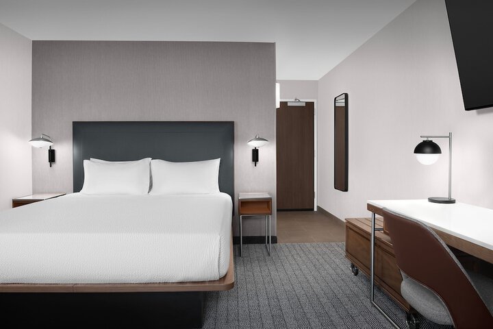 Room 22 of 54