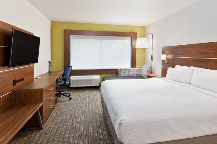 Holiday Inn Express & Suites Cartersville by IHG