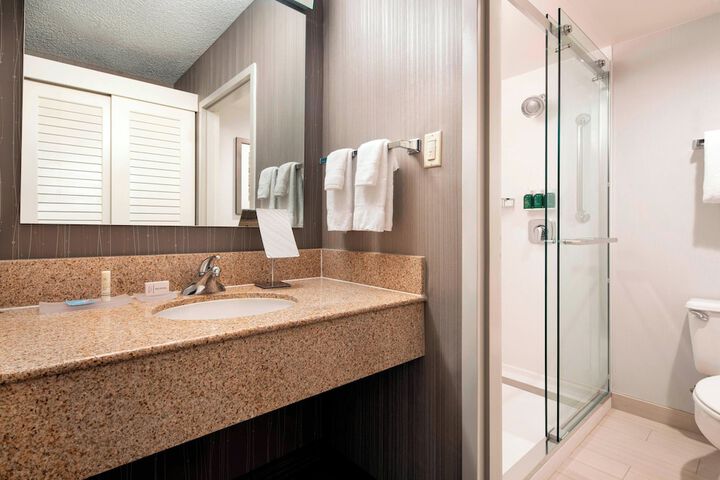 Courtyard by Marriott San Francisco Airport