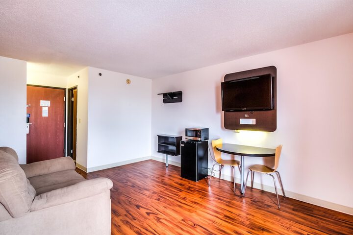 Room 18 of 30