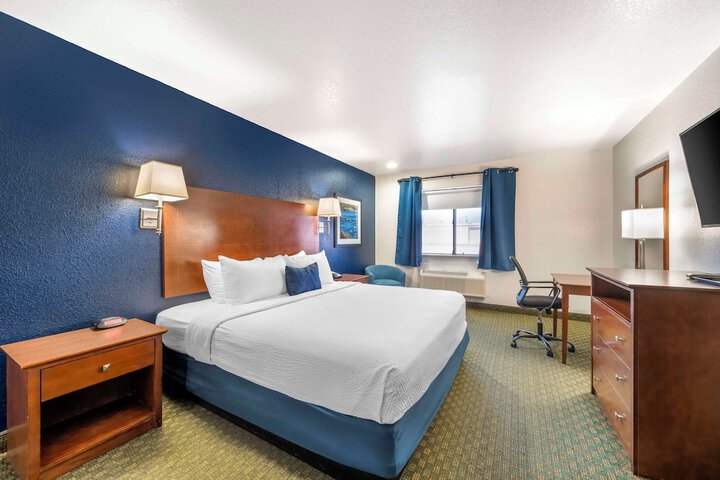 Room 16 of 31