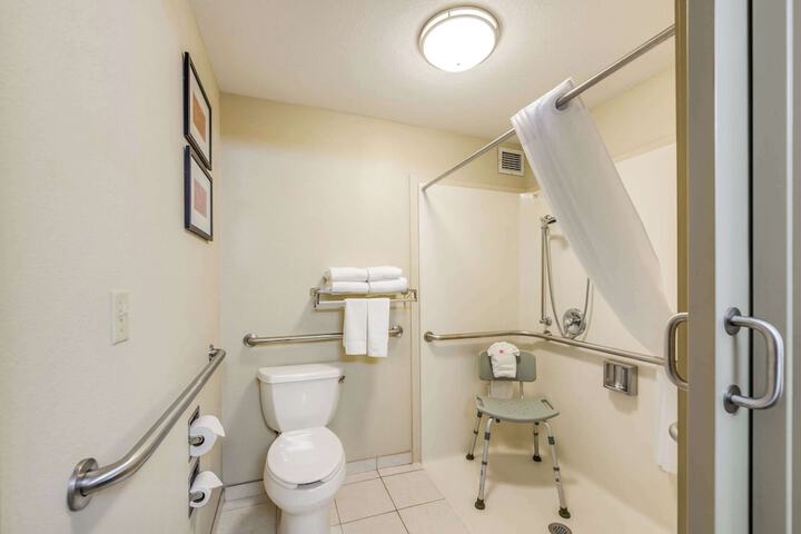 Room 45 of 63