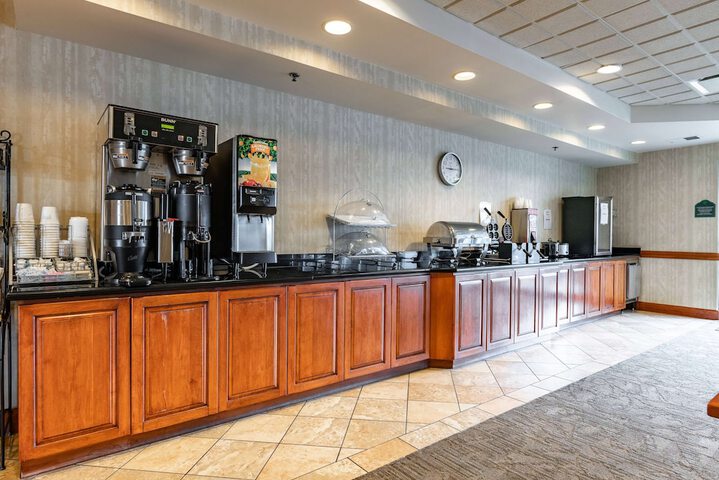 Breakfast/Coffee Service 48 of 52