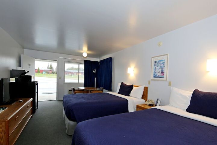 Room 14 of 22