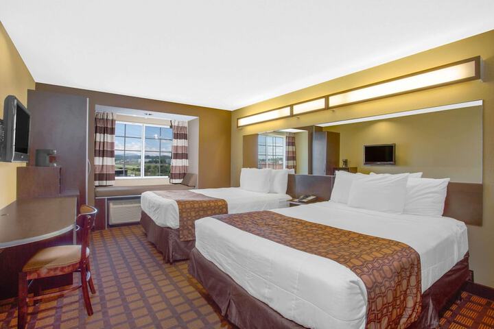 Room 6 of 22