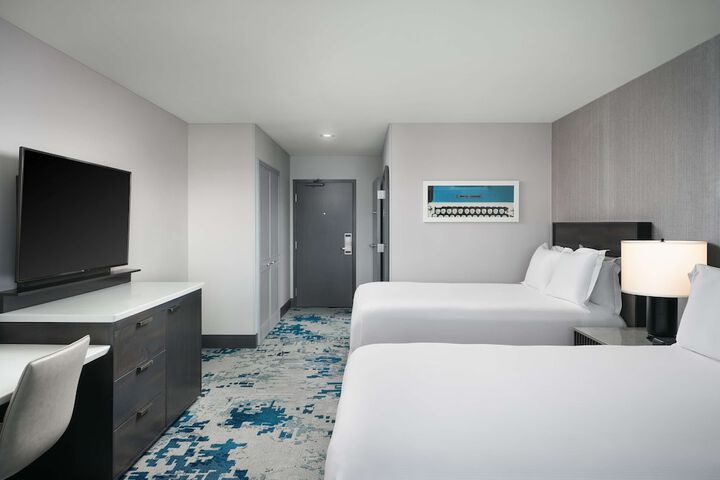 Room 34 of 84
