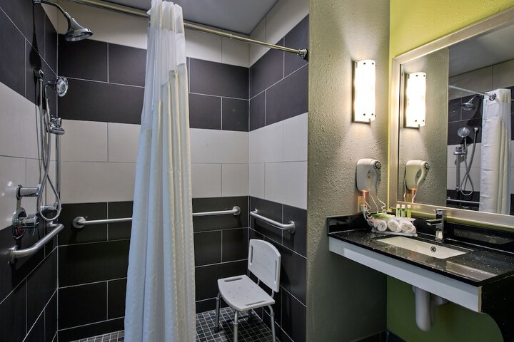 Holiday Inn Express Hotel & Suites Carlisle-Harrisburg Area by IHG