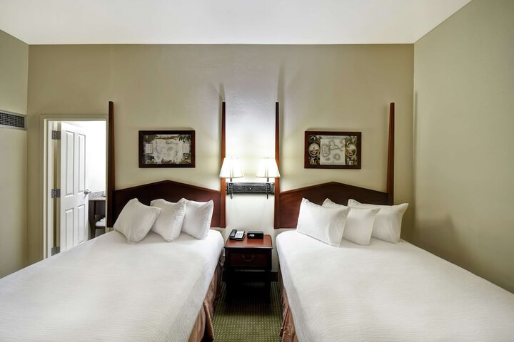 Room 29 of 46