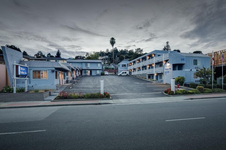 Hotel 3 of 35
