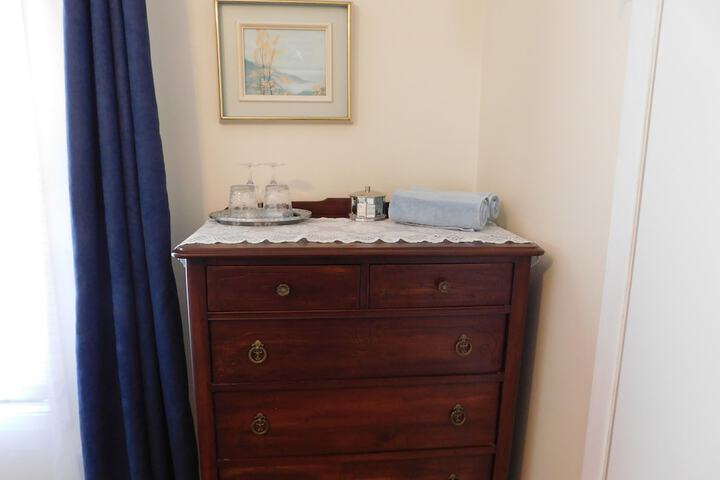Room 17 of 54