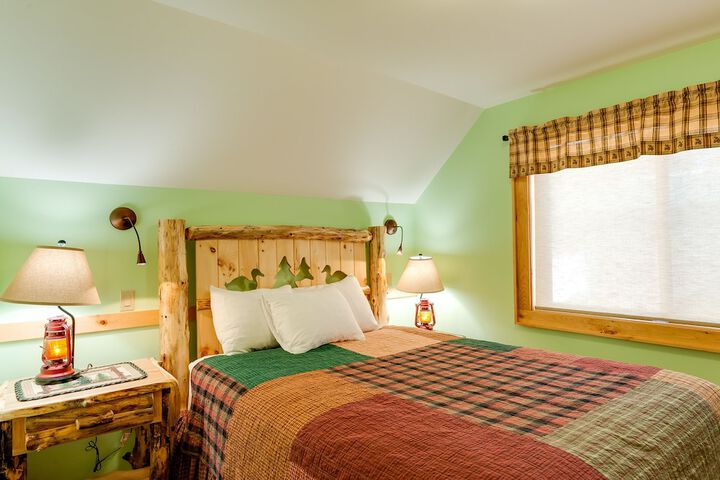 Room 115 of 153