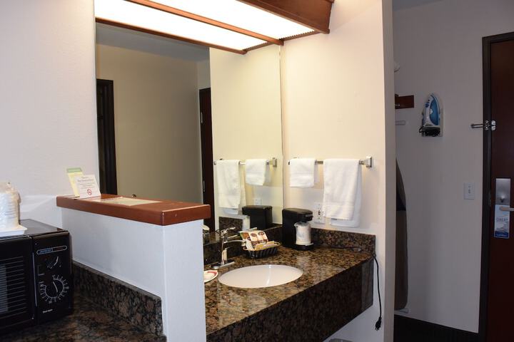 Travelodge Suites by Wyndham Newberg