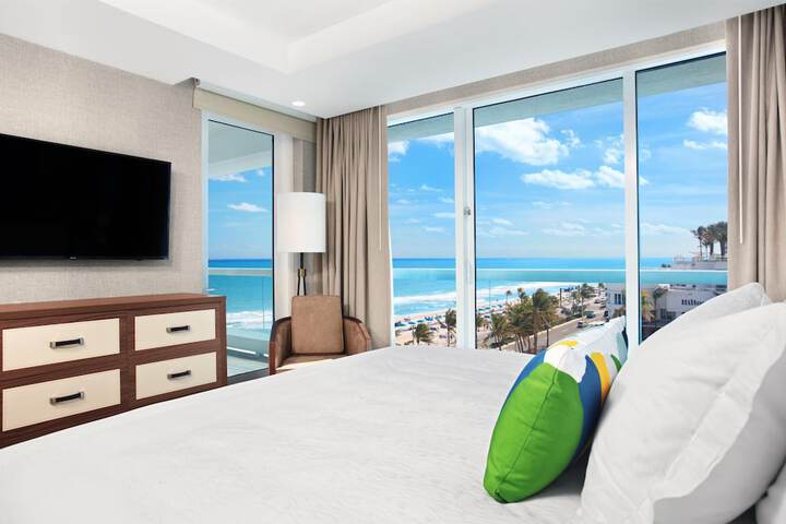 Conrad Fort Lauderdale Beach