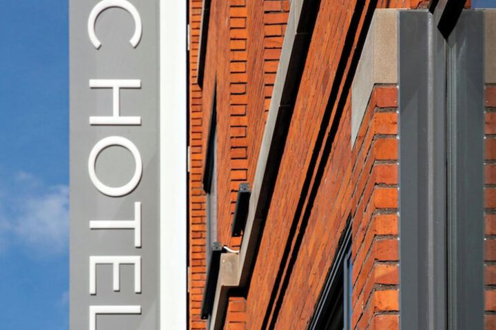 Hotel 3 of 55
