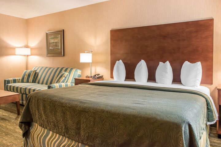 Room 25 of 54