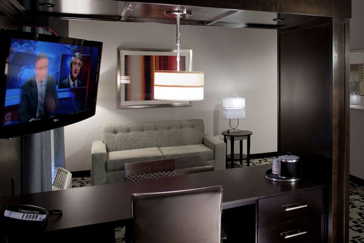 Room 11 of 20