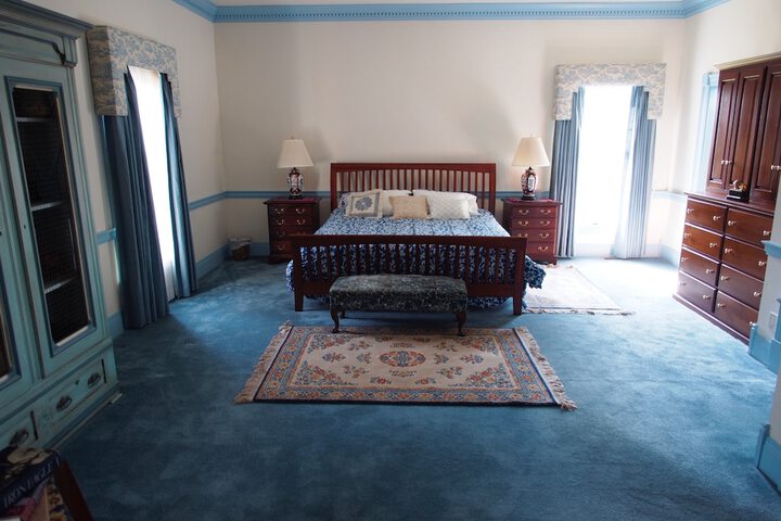 THE CLARK HOUSE INN