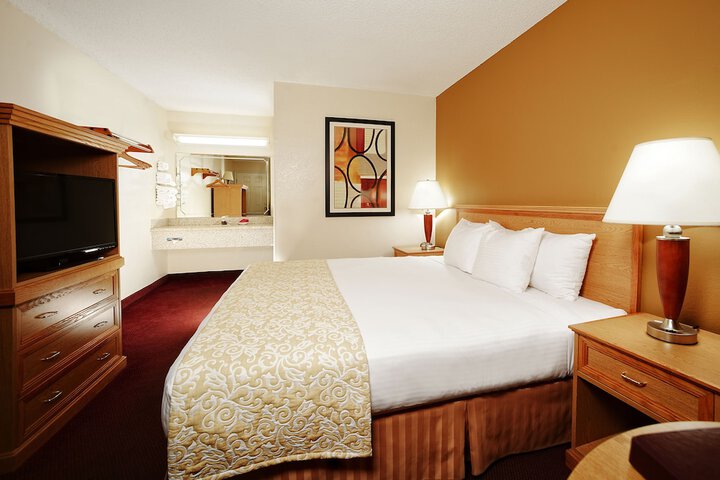 Room 20 of 28