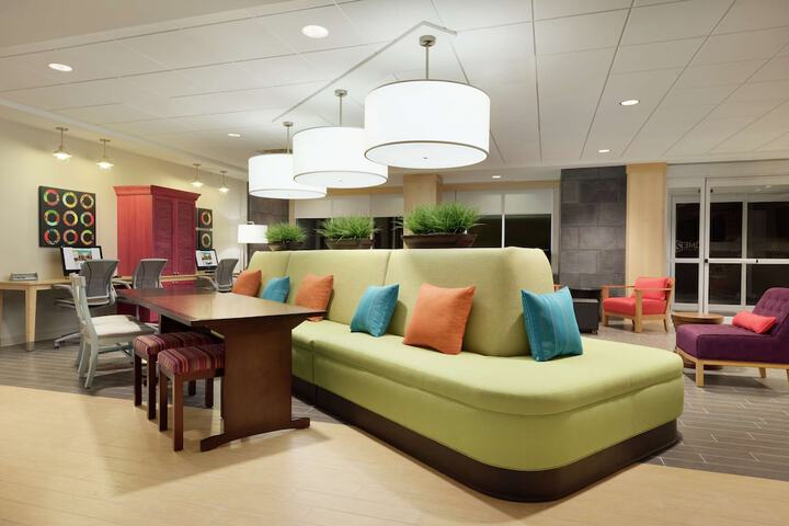 Hotel Interior 7 of 28