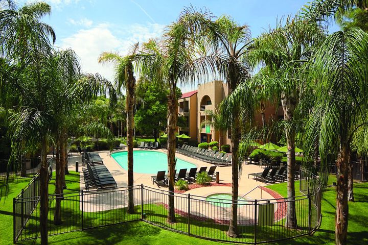 Pool 4 of 44