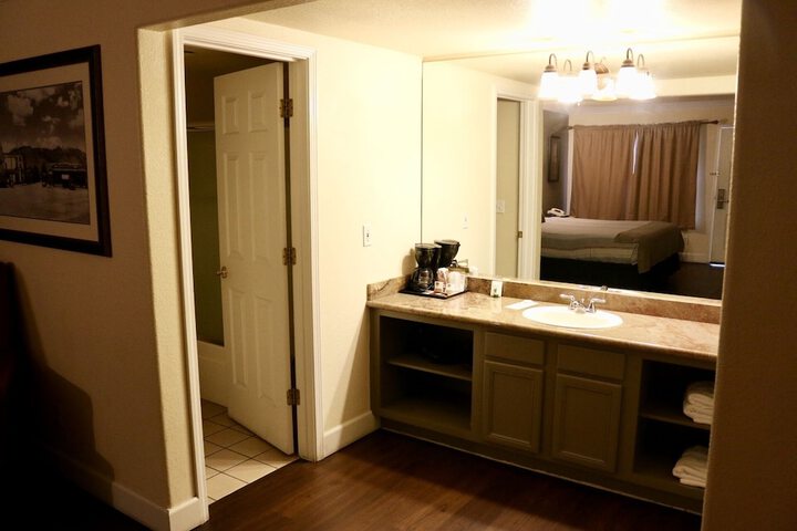 Room 29 of 51