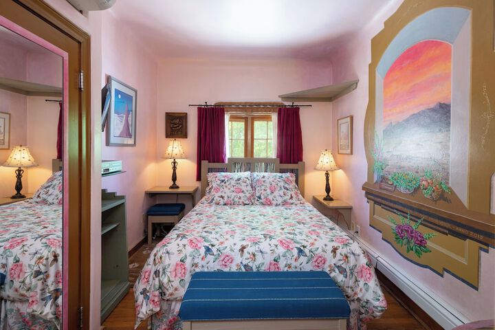 Room 38 of 125