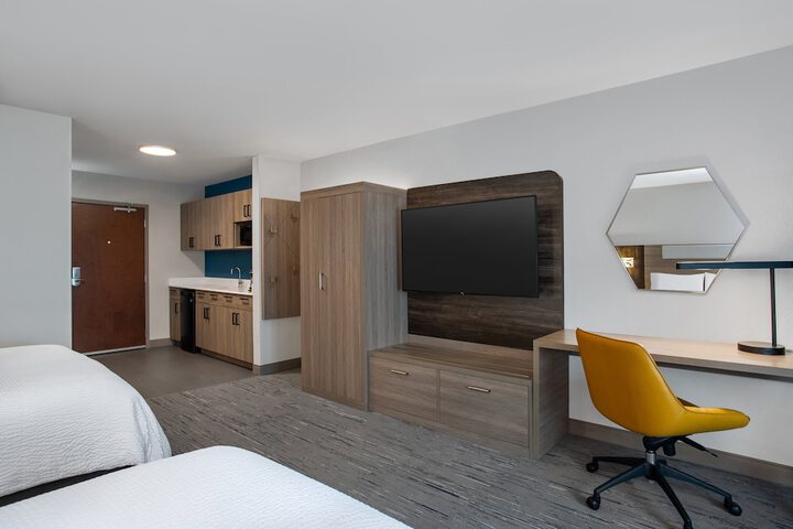 Room 47 of 78