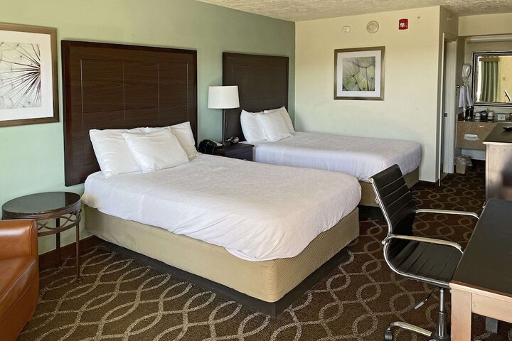 Quality Inn Clinton North