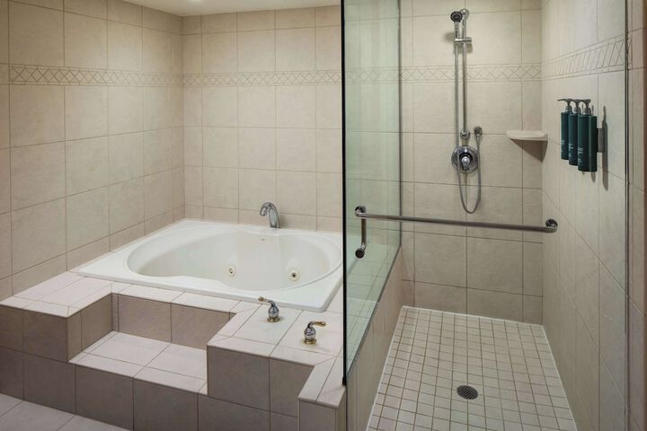 Room 42 of 113