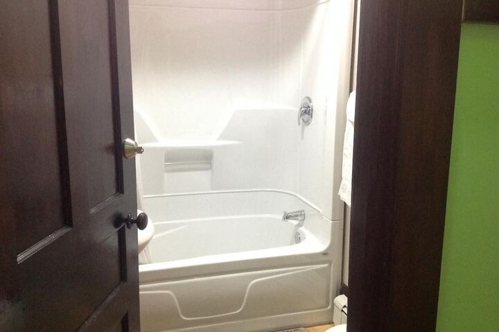 Room 8 of 29