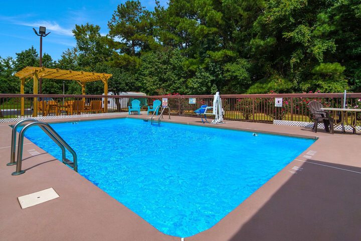 Pool 5 of 29