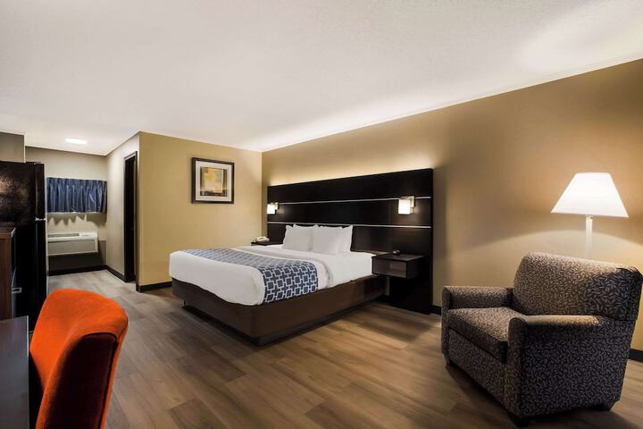 Room 21 of 24