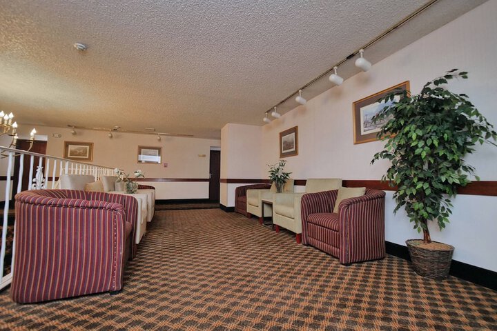 Red Lion Inn & Suites Auburn