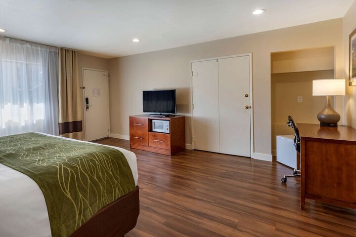 Room 27 of 55