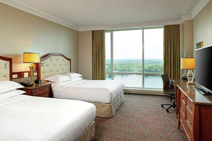 Room 46 of 165