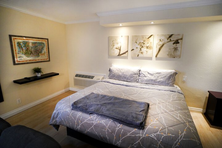 Room 26 of 115