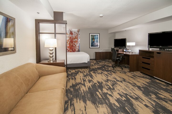 Room 20 of 38