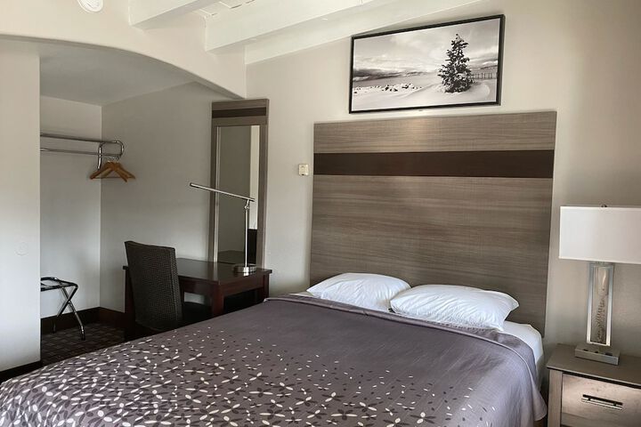 Room 55 of 76