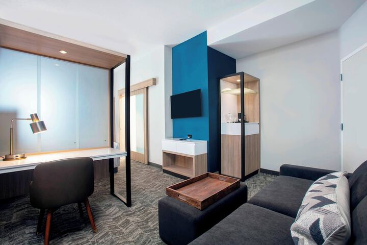 Room 11 of 22
