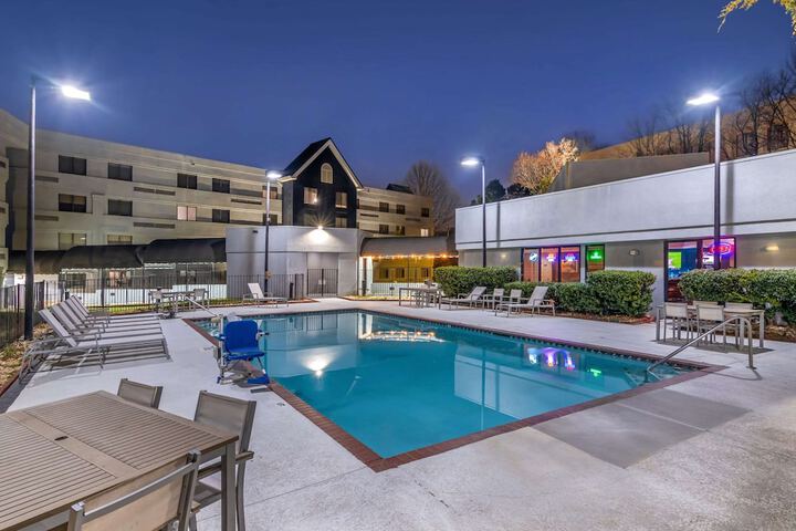 Pool 9 of 54