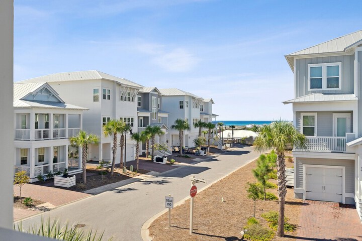 Prominence on 30A by Panhandle Getaways