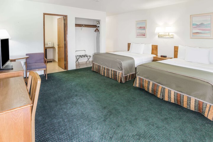 Room 25 of 52