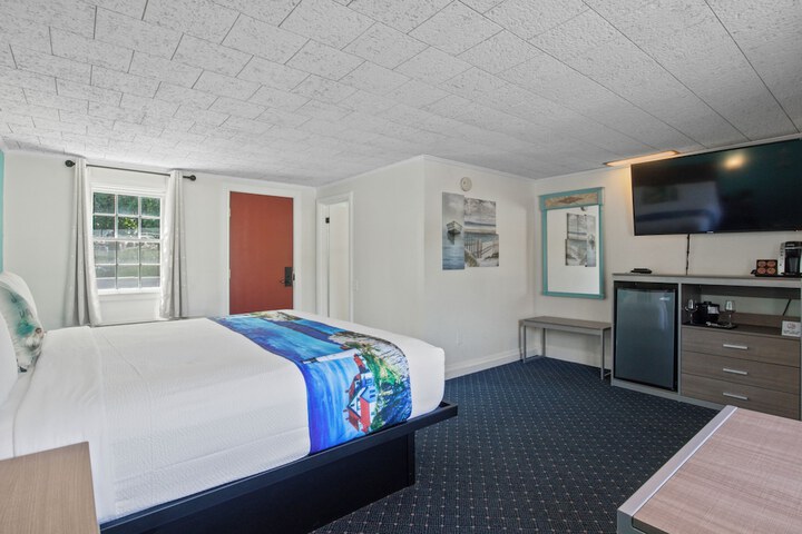 Room 21 of 37