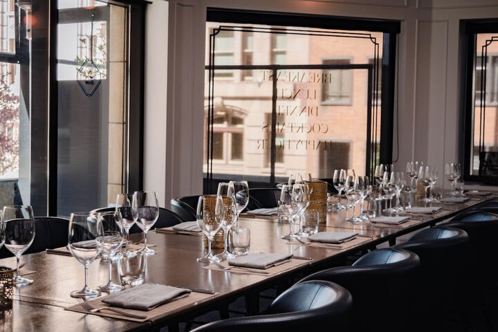 Dining 49 of 73